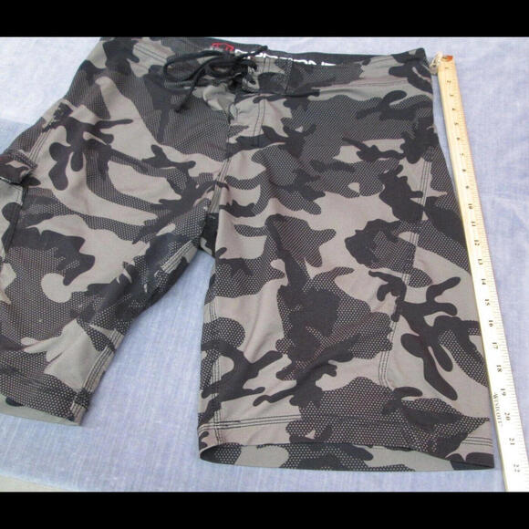 Redsand Mens Camo Swim Trunks Board Shorts Unlined Size L Versatile Summer Wear - Picture 9 of 9